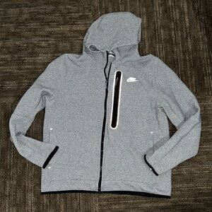 Gently Used Nike Tech Fleece Sz. L